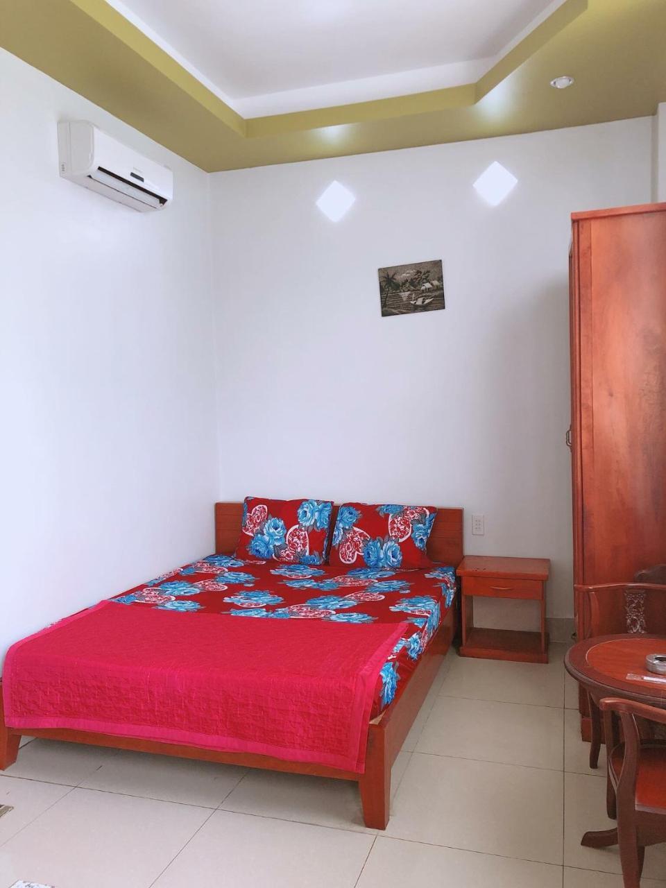 Ngoc Kha Tu 1 Hotel Long Xuyên Esterno foto